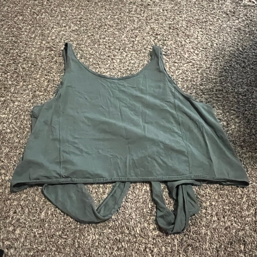 Lululemon shirt